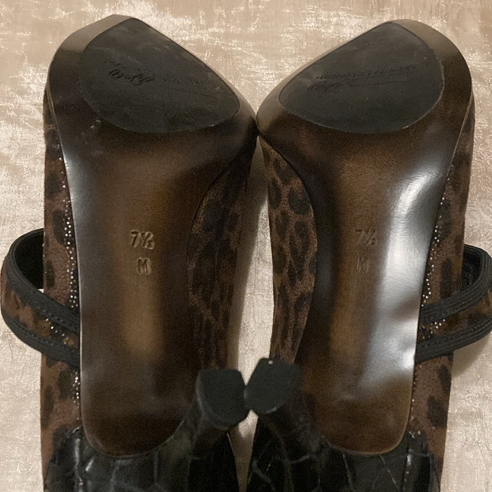 Donald J. Pliner Edna Leopard Kitten Heel Pumps - Picture 6 of 6